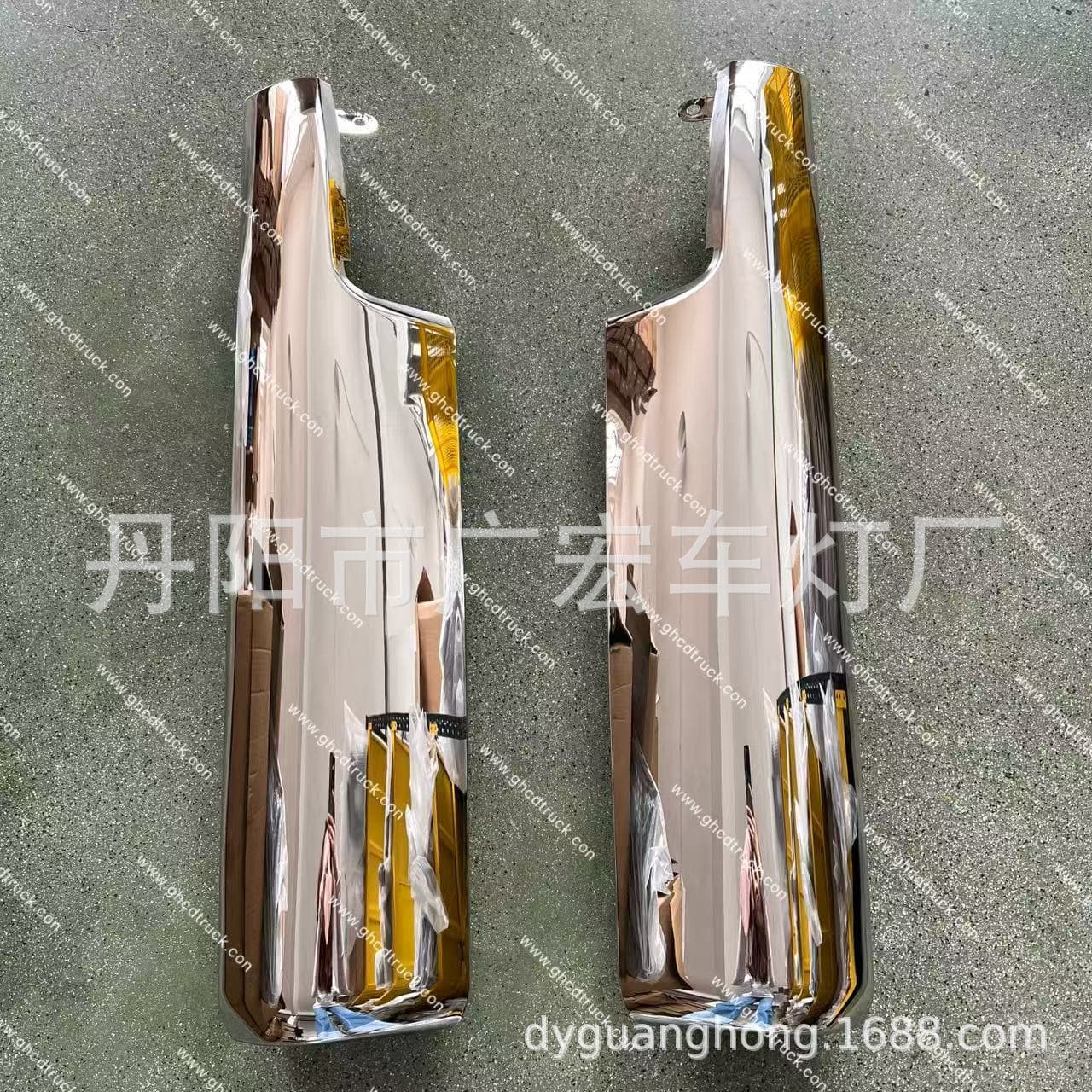GHCD Chrome Inner Corner Trim for Nissan UD459 1994 Japanese Truck