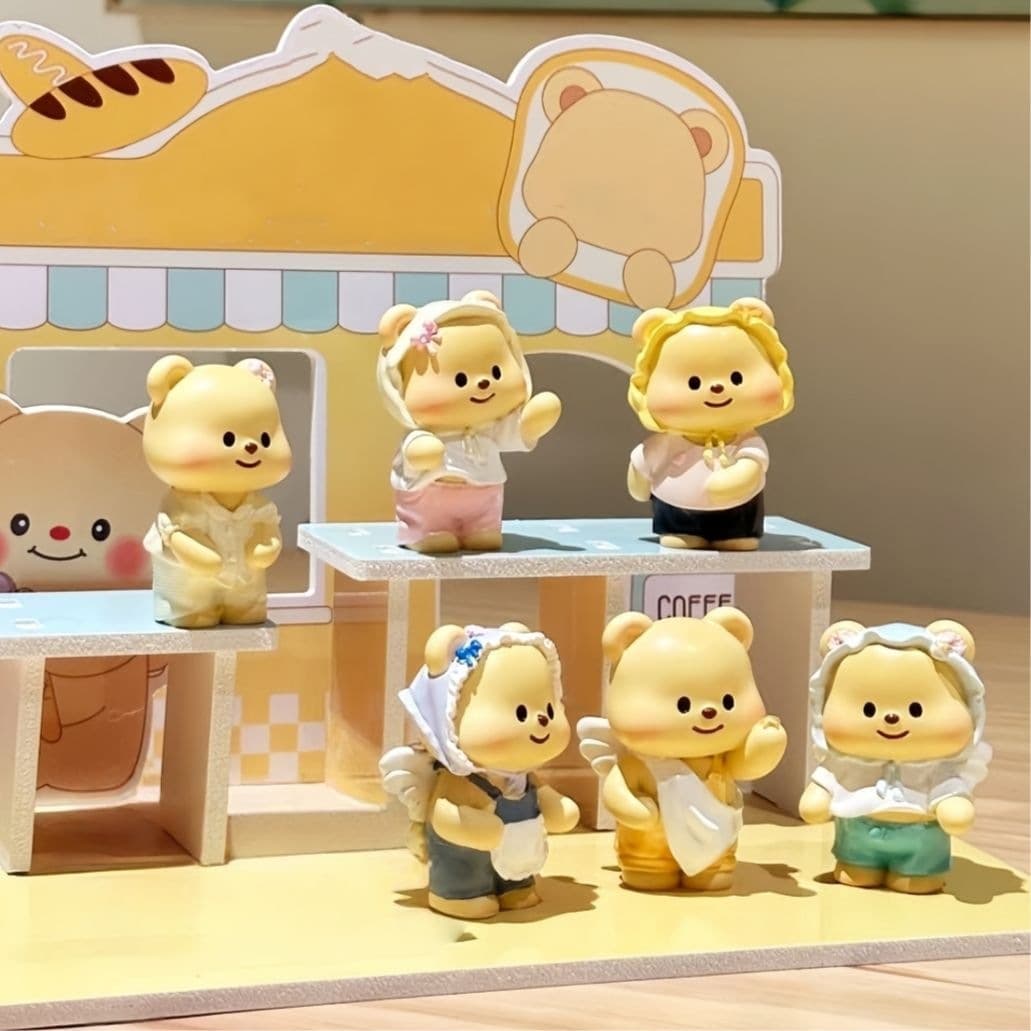 Internet-Famous Dress-Up Cream Bear Blind Box Bear Figure Collectible Doll Cute Cartoon Desk Decoration Birthday Gift