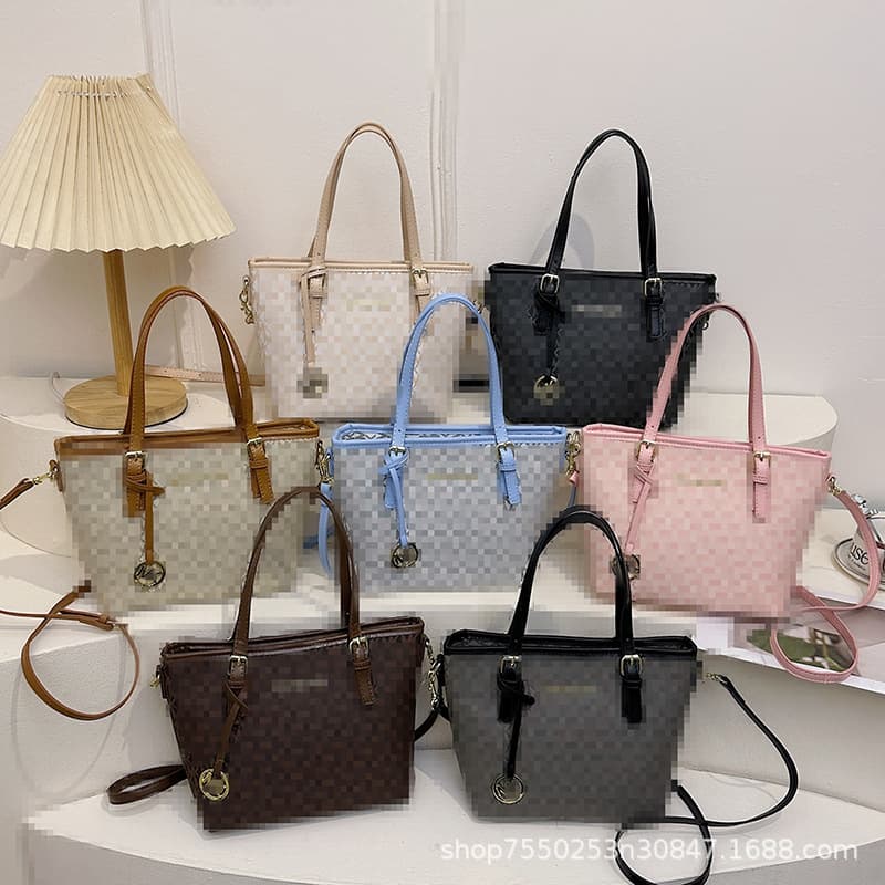 Cross-border M-brand Printed Grocery Basket Tote Bag for Women, Large Capacity Commuter Versatile Fashion Shoulder Crossbody Bag