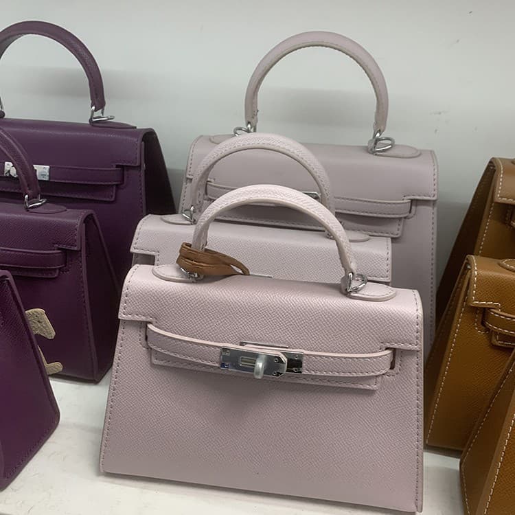 Fashionable Versatile Kelly II Large-Capacity Leather Handbag with Silver Buckle, Light Luxury Kelly Tote Bag, Single Shoulder Crossbody Women's Bag