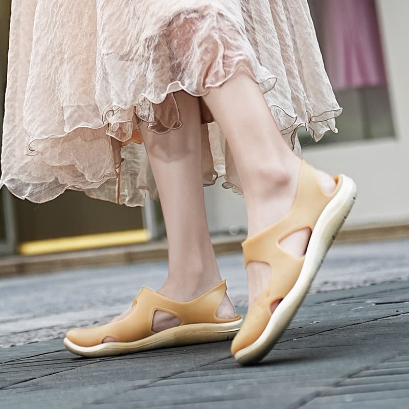 Baotou Sandals Women Summer 2026 New Style Soft Sole Flat Black Plastic Black Slip-on Slippers