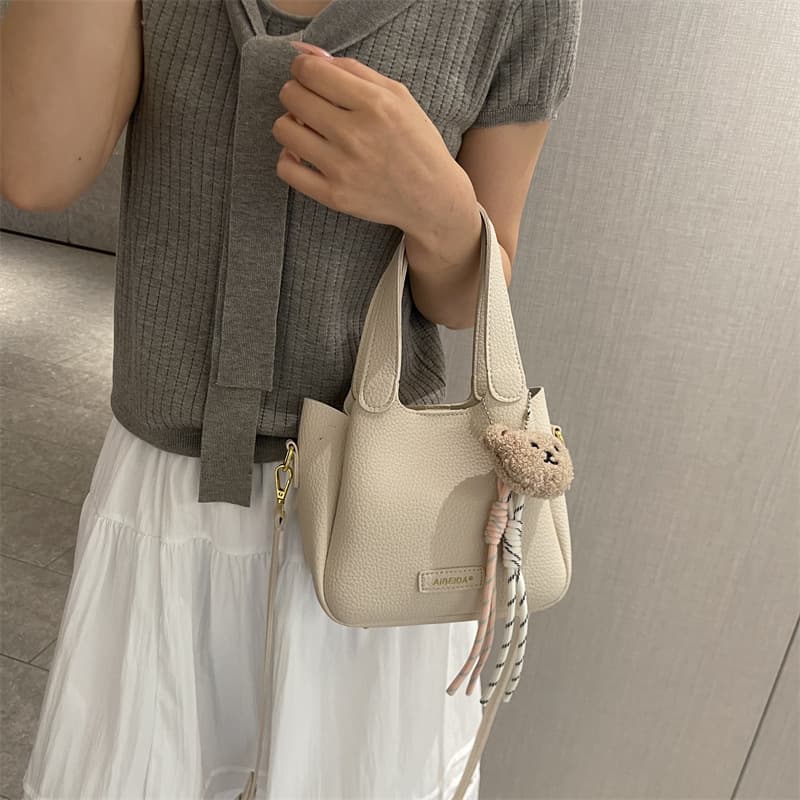 Trendy Fashionable Crossbody Bag 2026 Spring New Style Shoulder Bag Popular Bucket Bag Stylish High-Appearance Women's Bag