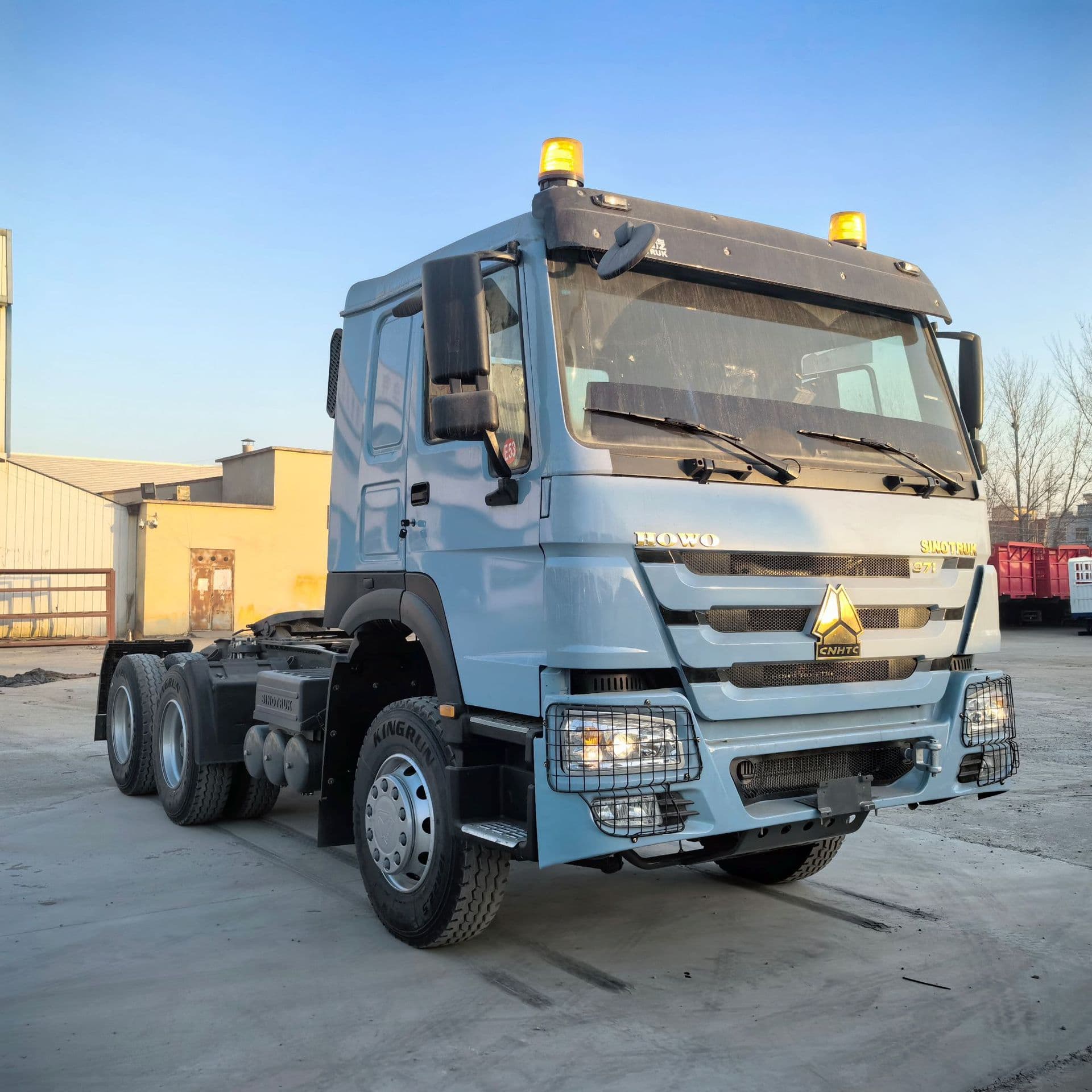 Howo Tractor Head for Sale, Dual-Drive Freight Truck Head, 375HP Container Transport Truck Head