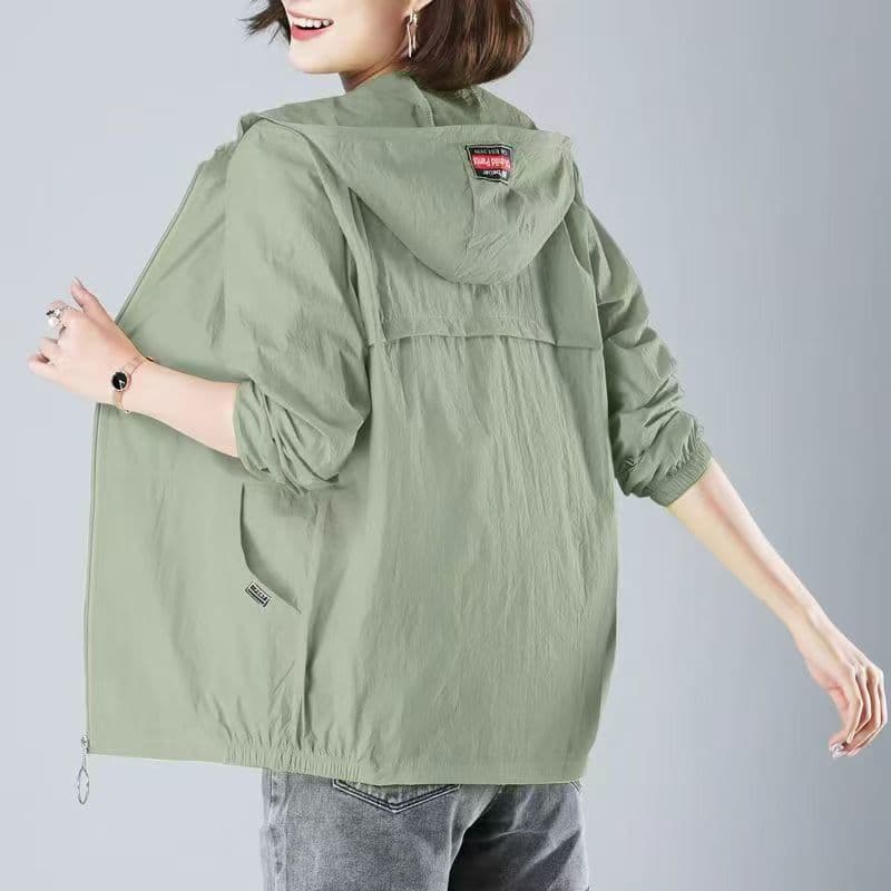 Plus Size Sun Protection Jacket for Women, Loose Fit Middle-Aged and Elderly Female UV-Protective Cardigan, Thin Short Coat