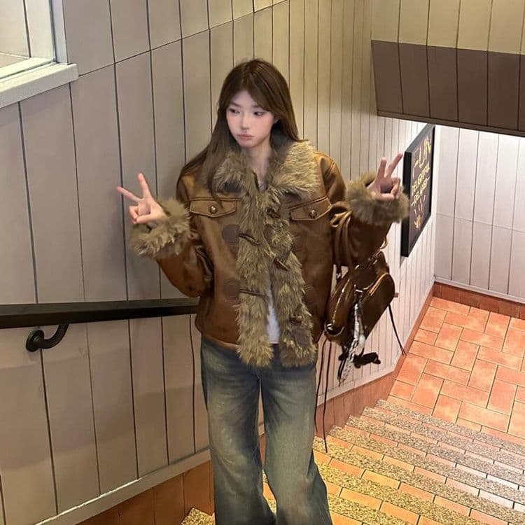 Design Sense Retro Distressed Fur Patchwork Leather Jacket Women's Winter New Thickened Warmth Temperament Versatile Cotton Coat