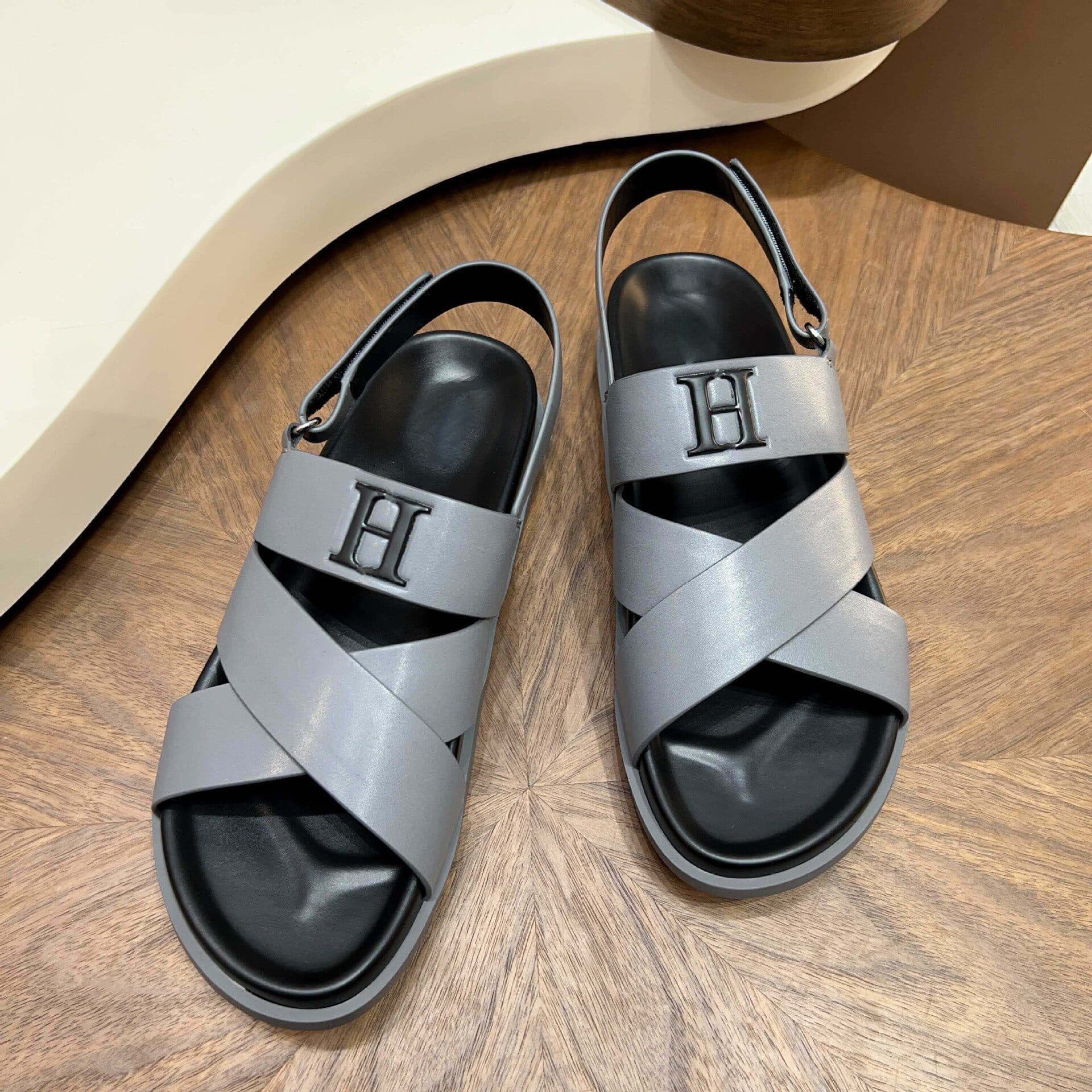 2026 Fashion Men's Sandals Summer Outdoor Beach Slides Genuine Leather Breathable Casual Shoes
