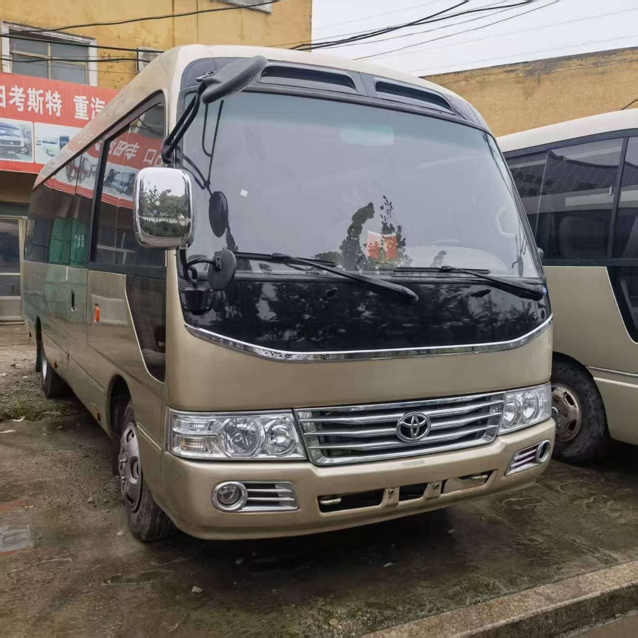 Export quality Toyota Coaster bus 19-23 seats, Toyota Hiace 9-14 seats, Mudan, Dongfeng; Yutong