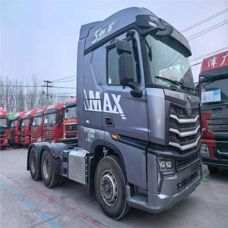 Second-hand Sinotruk Howo 371 tractor head 6×4 dual-drive heavy truck HOWO tractor head dump truck head