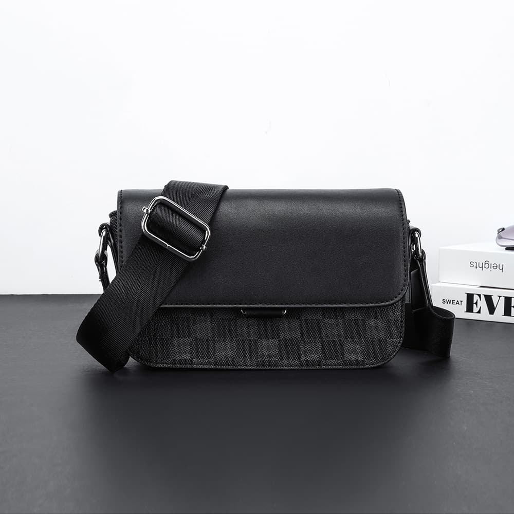 New Japanese-Style Pu Crossbody Bag Casual Chest Bag Trendy Men's Messenger Bag Trendy Single Shoulder Zipper Backpack Travel Small Bag Black