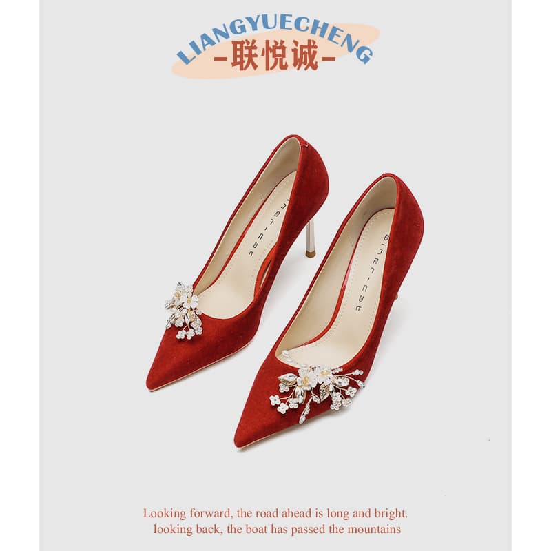 White high-heeled shoes for women 2024 autumn new high-end pointed toe stiletto main yarn bridal shoes Chinese style Xiuhe wedding shoes