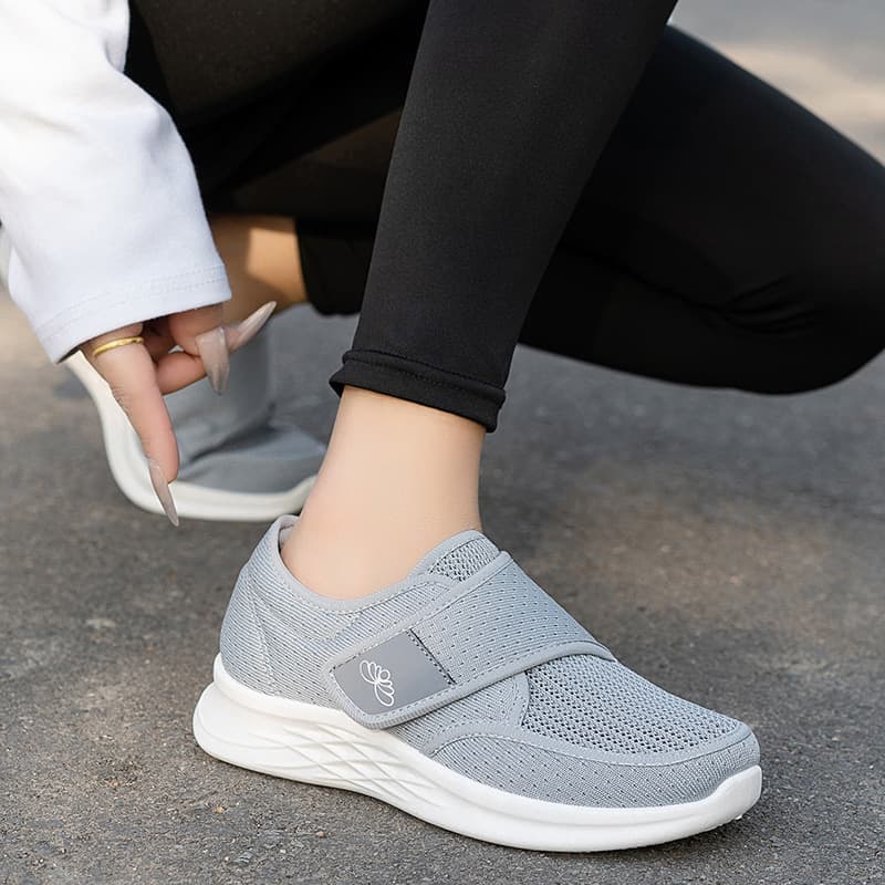 Women's Walking Shoes Spring New Style Middle-aged and Elderly Mother Shoes Velcro Sports Shoes Wholesale Hiking Sole Sports Shoes for Women