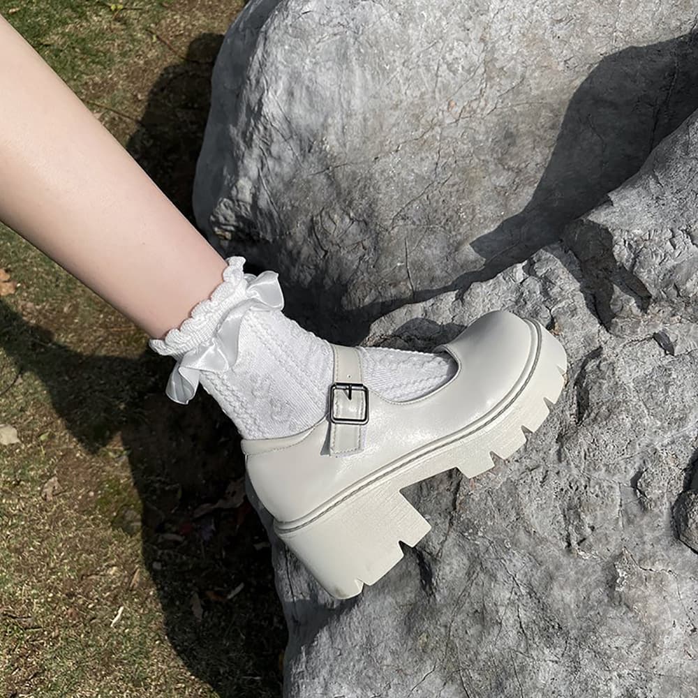 White high-heeled JK-style leather shoes, 2023 British style platform Mary Jane shoes, Chinese and Japanese style, spring retro round toe.