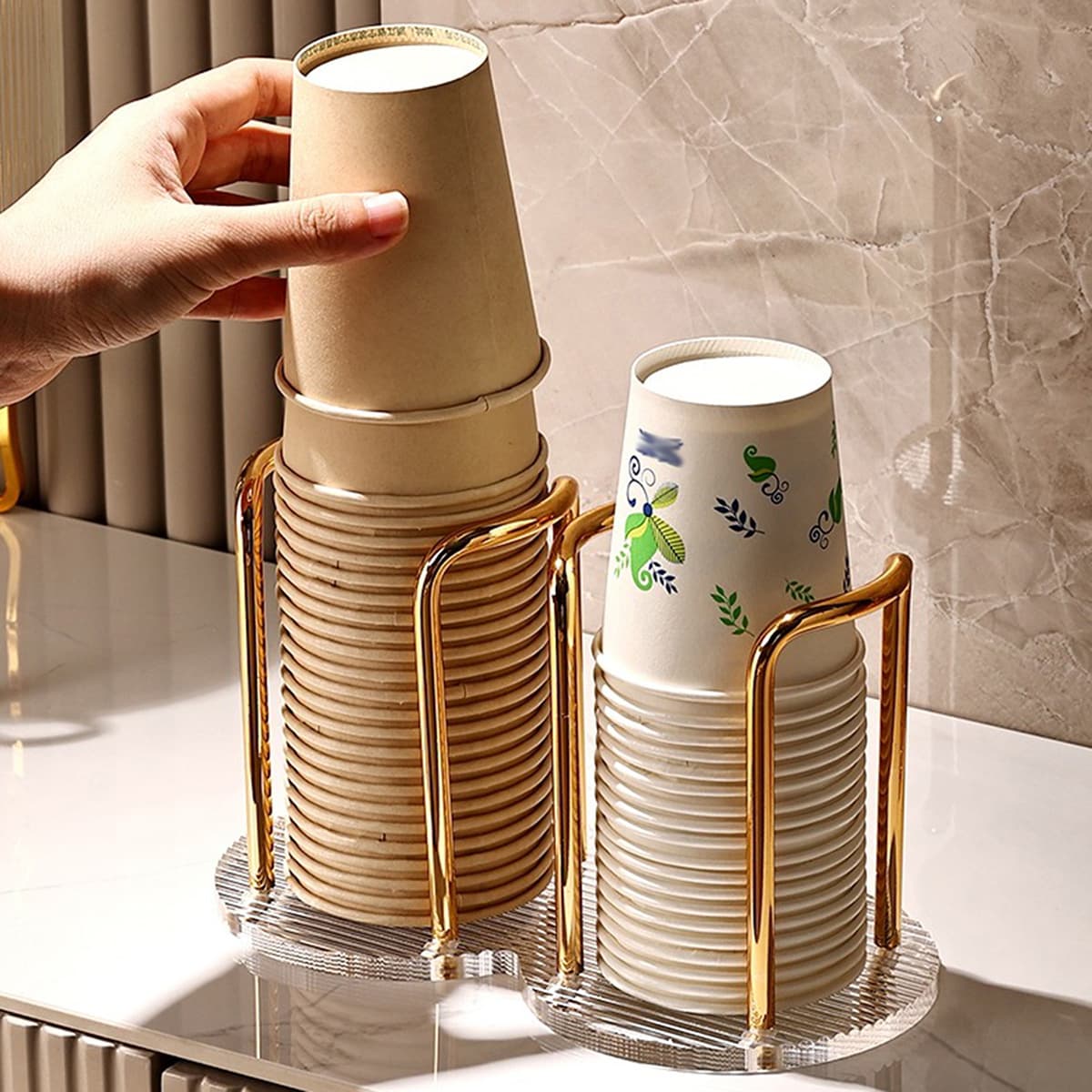 Disposable cup taker desktop coffee cup paper cup holder glass cup storage acrylic cup rack storage rack