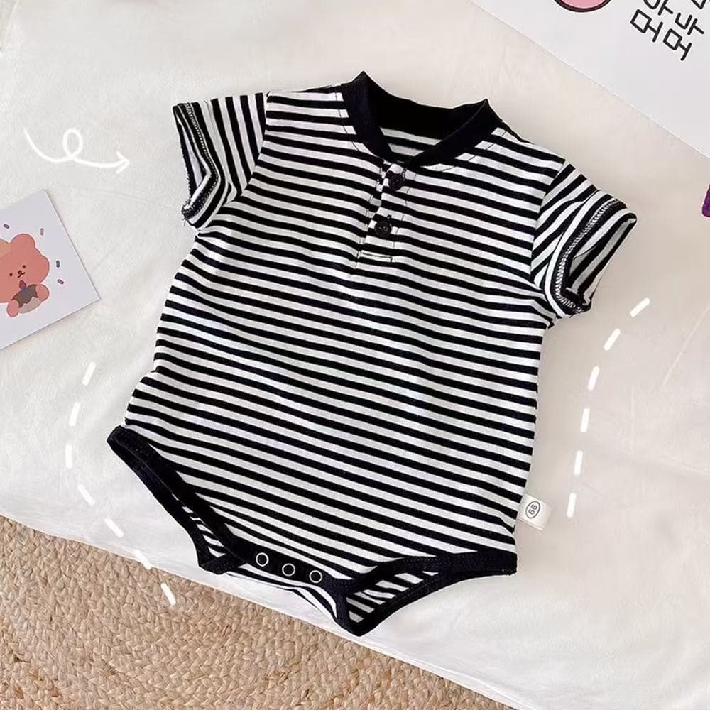 Black and white striped onesie baby rompers triangle rompers newborn casual onesies baby going out children's clothing