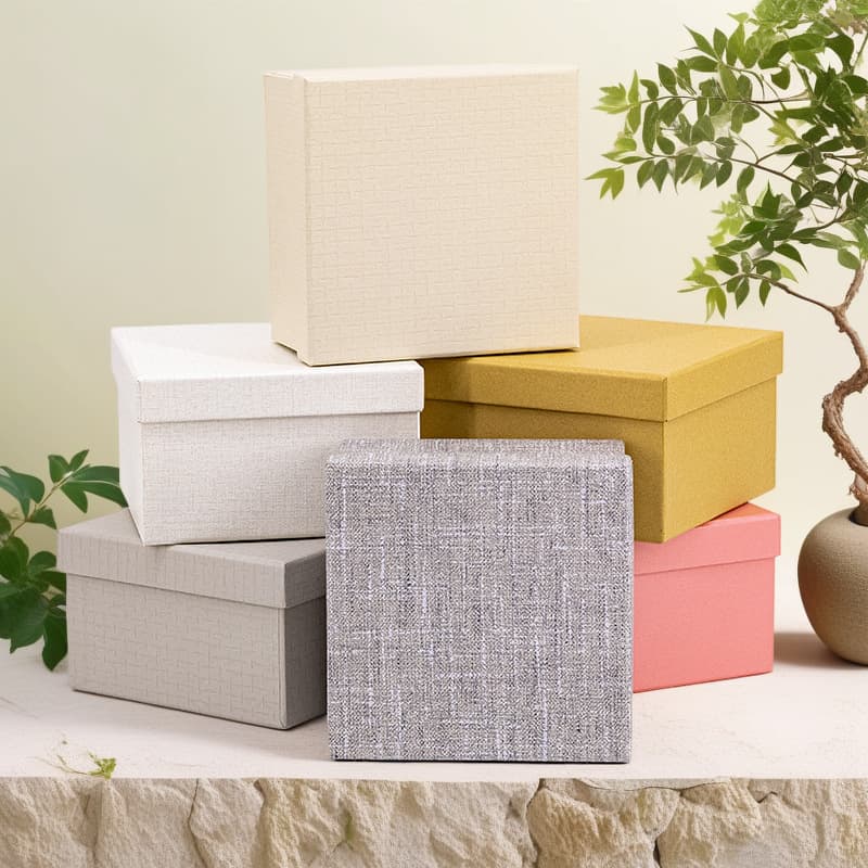 Square gift packaging box, empty box, water cup box, business supplies box, spot wholesale
