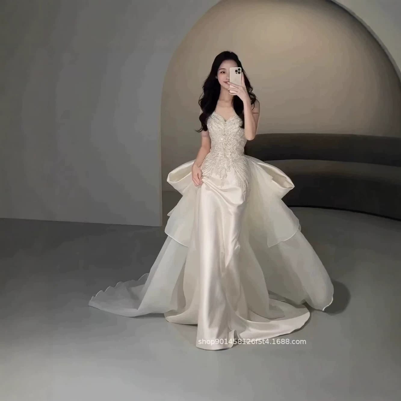 French-Style Satin Light Wedding Dress 2026 New Model, Slim-Fit Heavy Beading Gown, Strapless Mermaid Dress for the Bride