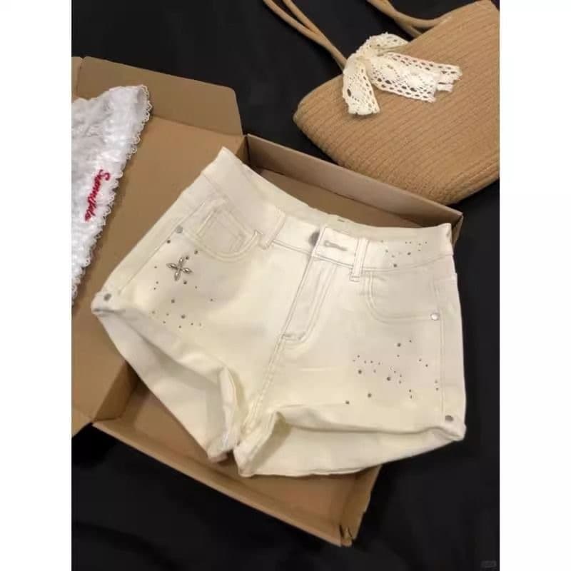 Trendy Hot Girl Style Heavy Rhinestone Rolled Hem Denim Shorts for Women Summer New Korean Style Versatile Wide-Leg A-Line Hot Pants