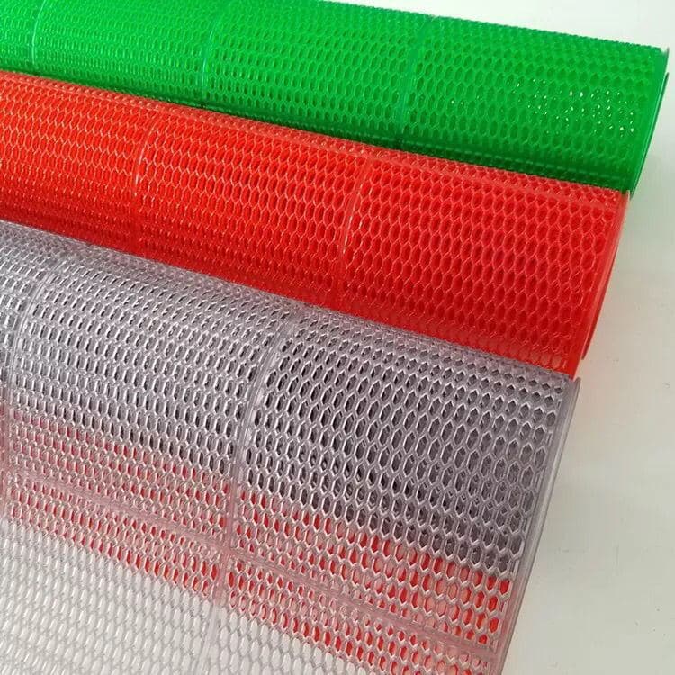 Bathroom anti-slip mat with hollow mesh, waterproof for toilets and kitchens, large area plastic bathroom mat.
