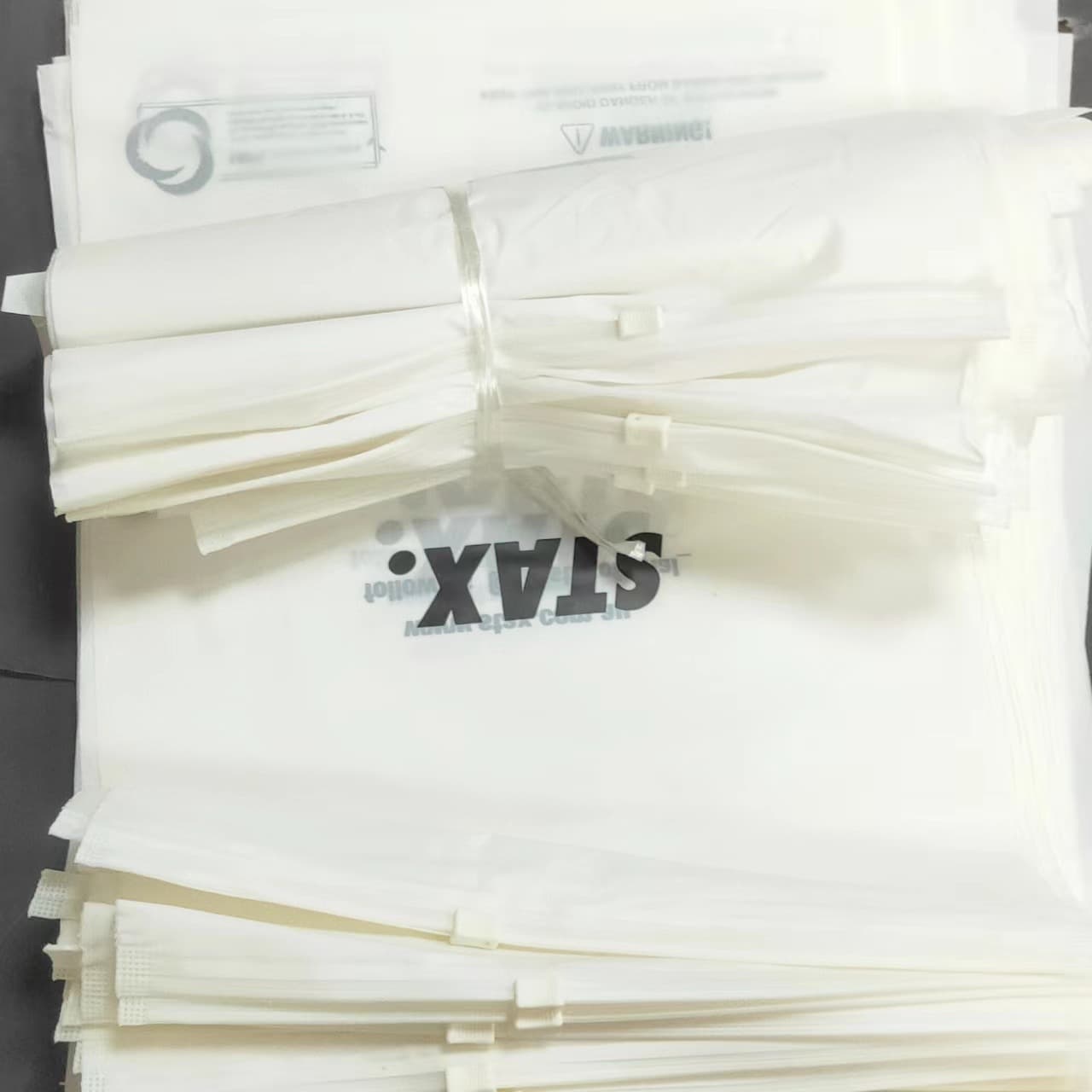 Custom Eco-Friendly Zipper Bags, Corn Starch Handle Self-Sealing Bags, Fully Degradable Self-Adhesive Bags Wholesale