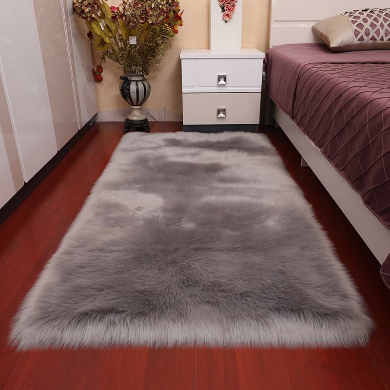 Faux Fur Rug for Bedroom, Living Room, Guest Bedside Carpet - Sheepskin Rug