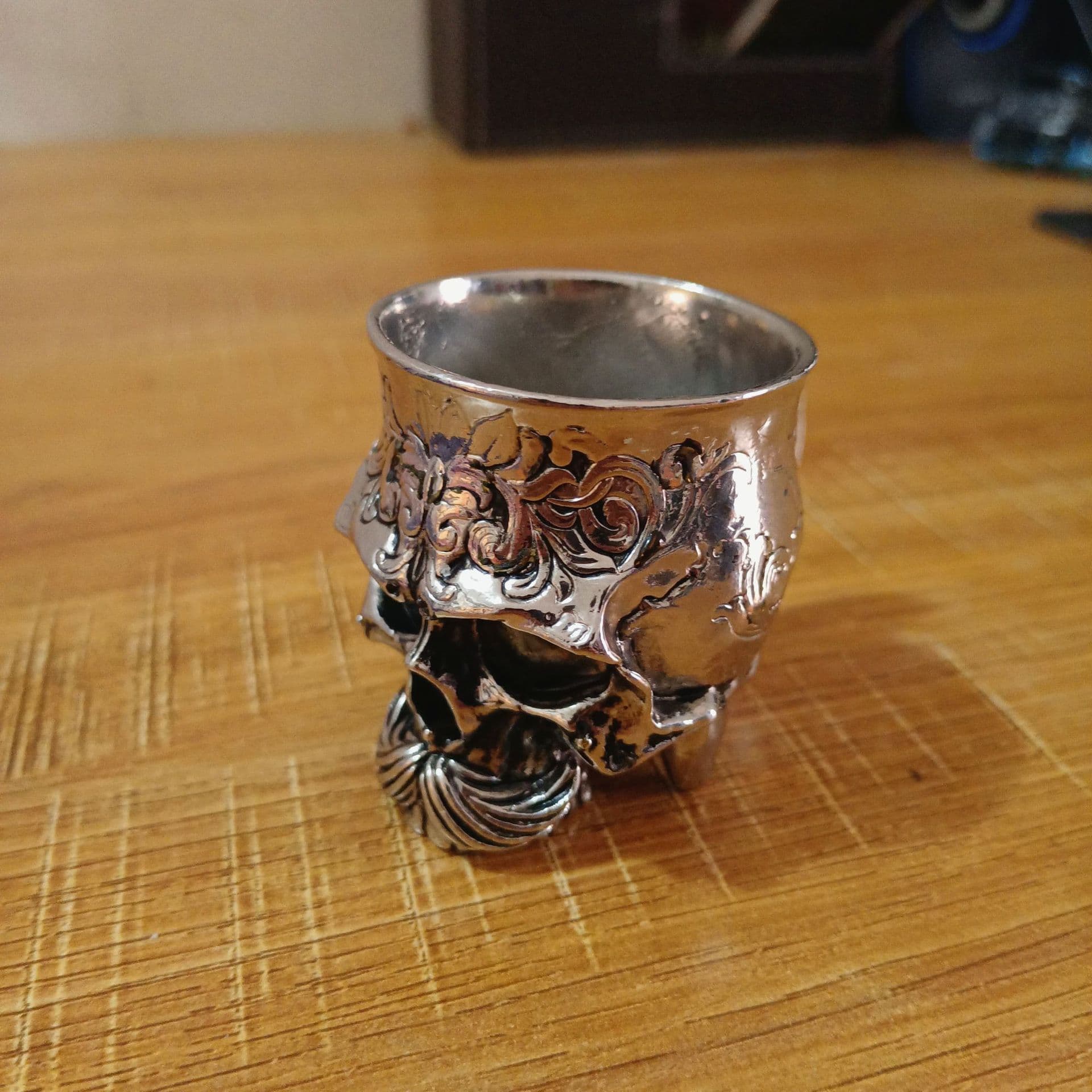 New Gothic Engraved Skull Water Cup Alloy Decoration for Halloween Gift