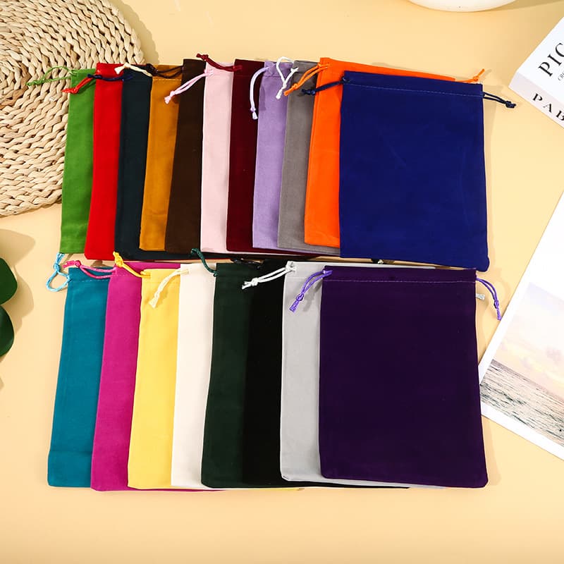 Ready-made colorful Korean-style drawstring dust-proof velvet pouches, single-sided velvet jewelry storage wholesale