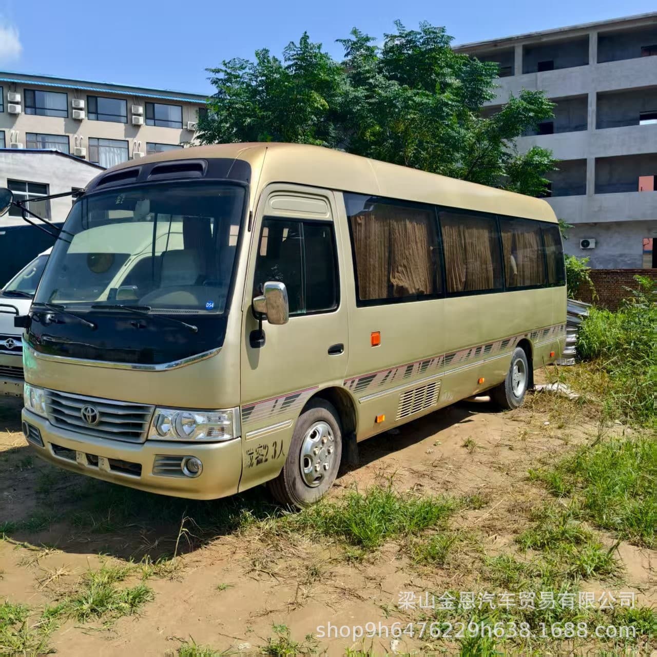 Trade Used Toyota Coaster 19 Seater Tech Fabric Seat Covers Champagne Porcelain Paint Steel Wire Tires