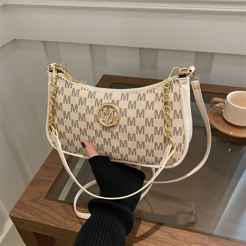 2026 New Fashion Niche Underarm Bag Stylish Personalized Shoulder Bag Letter Print Crossbody Bag Crescent Bag