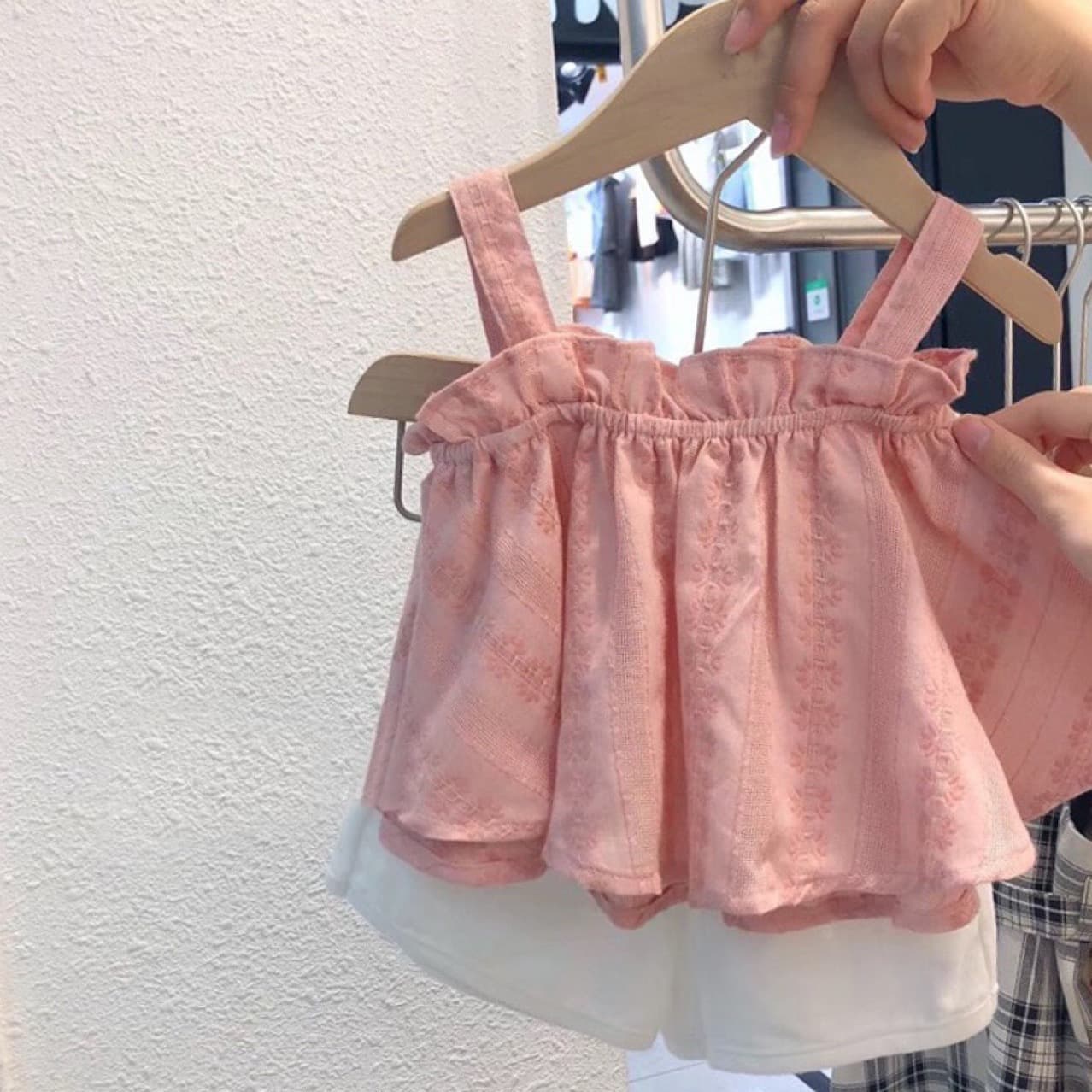 2025 girls suit summer ins Korean version girls summer Korean version halter top small shorts two-piece suit M53