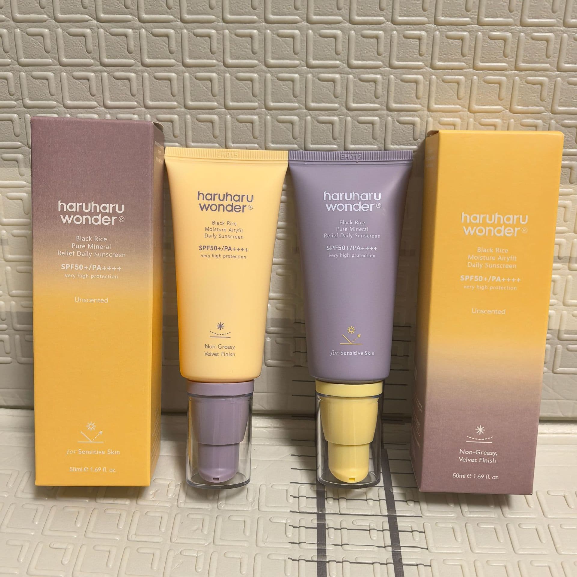 haruharu wonder Black Rice Physical Sunscreen + Chemical Sunscreen Lotion, Moisturizing, Non-Sticky, Brightening