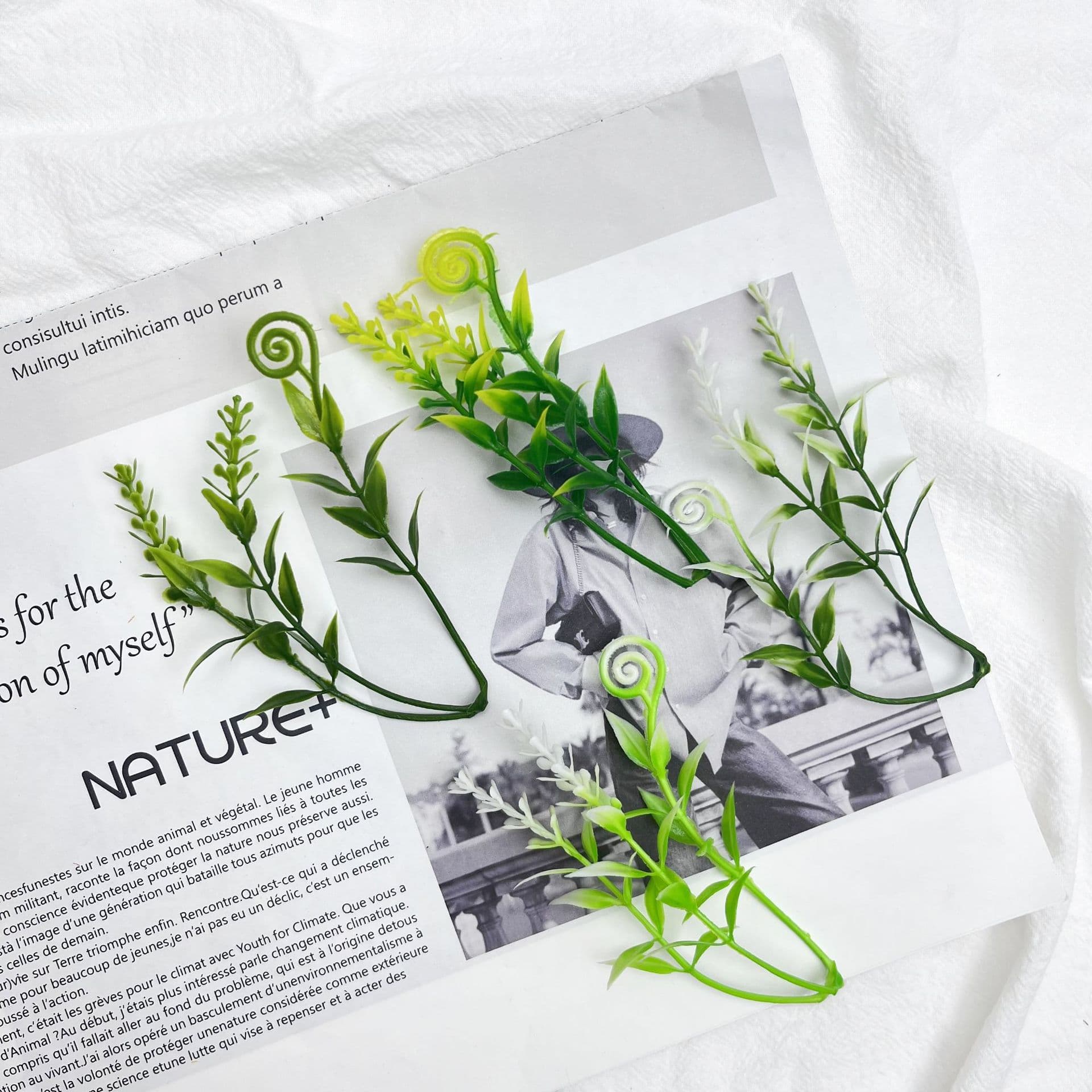 Simulated green plant and water plant accessories 3-pronged seahorse grass Teacher's Day gift decoration accessories finished flower bunch accessories