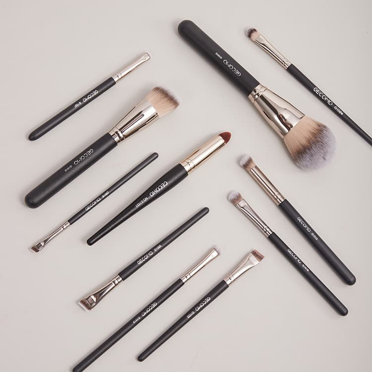 Gemeng Full Set of Makeup Brush Set Blush Mask Brush Eyeliner Flat Bottom Eye Shadow Brush Eyebrow Brush V-Shaped Blush Brush