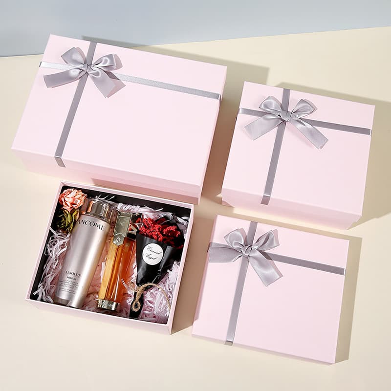 Pink Butterfly Knot Gift Box Fresh Style Birthday Present Box Lipstick Packaging Box Small Handout Box from China Origin