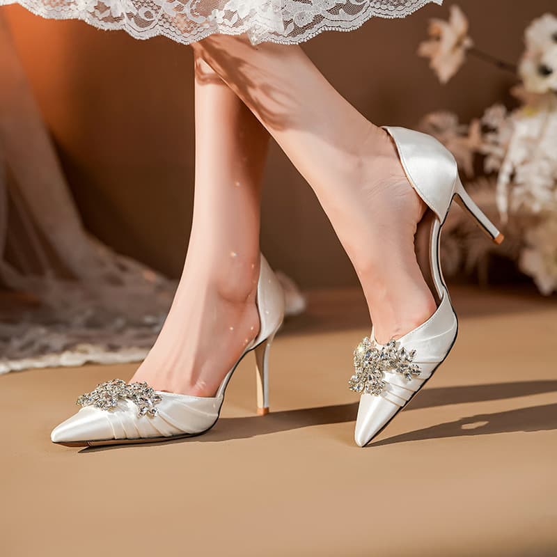 White Satin Wedding Heels with Rhinestones, Open Toe, Thin Heel, Elegant Single Shoes for Women