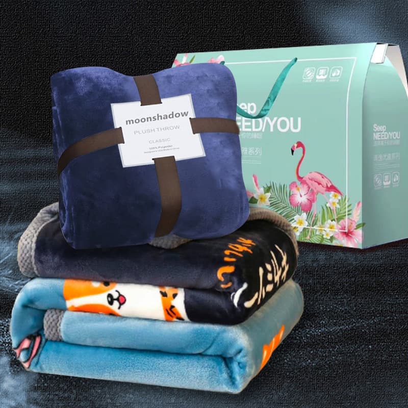 Blanket foreign trade coral fleece flannel opening event gift solid color blanket child blanket pet blanket manufacturer wholesale