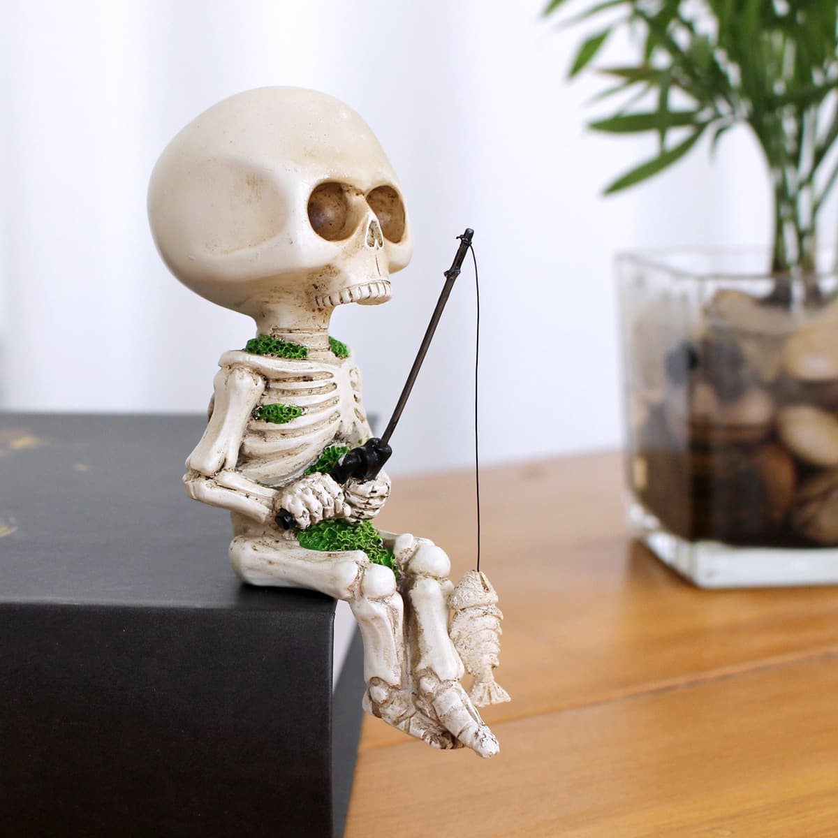 Cross-border Halloween Fishing Skeleton Resin Sitting Ghost Head Horror Atmosphere Ghost Festival Home Indoor Outdoor Ornament In Stock