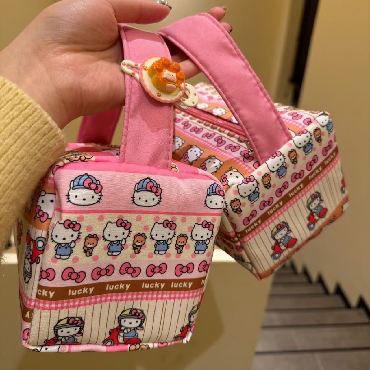 New Ins Style Cat Storage Bag Cartoon Makeup Bag Portable Toiletry Bag for Travel 3D Handbag Cute Bag