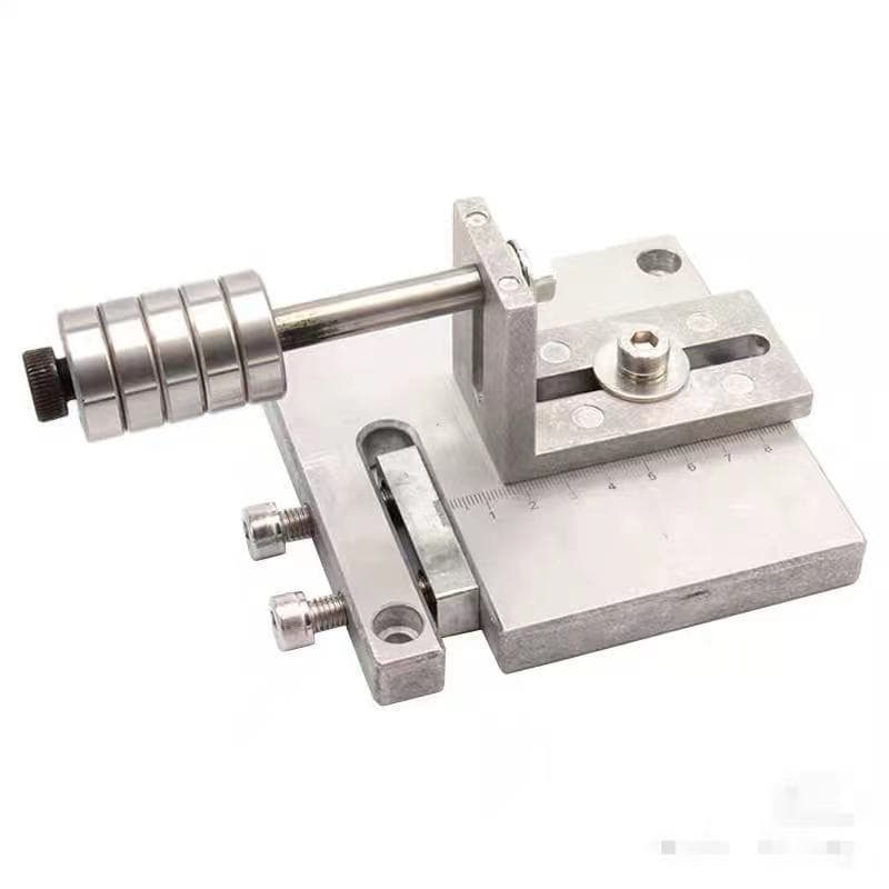 Leather cutting tool, belt cutting machine, hand leather cutting machine, leather strips, cords, and belts.