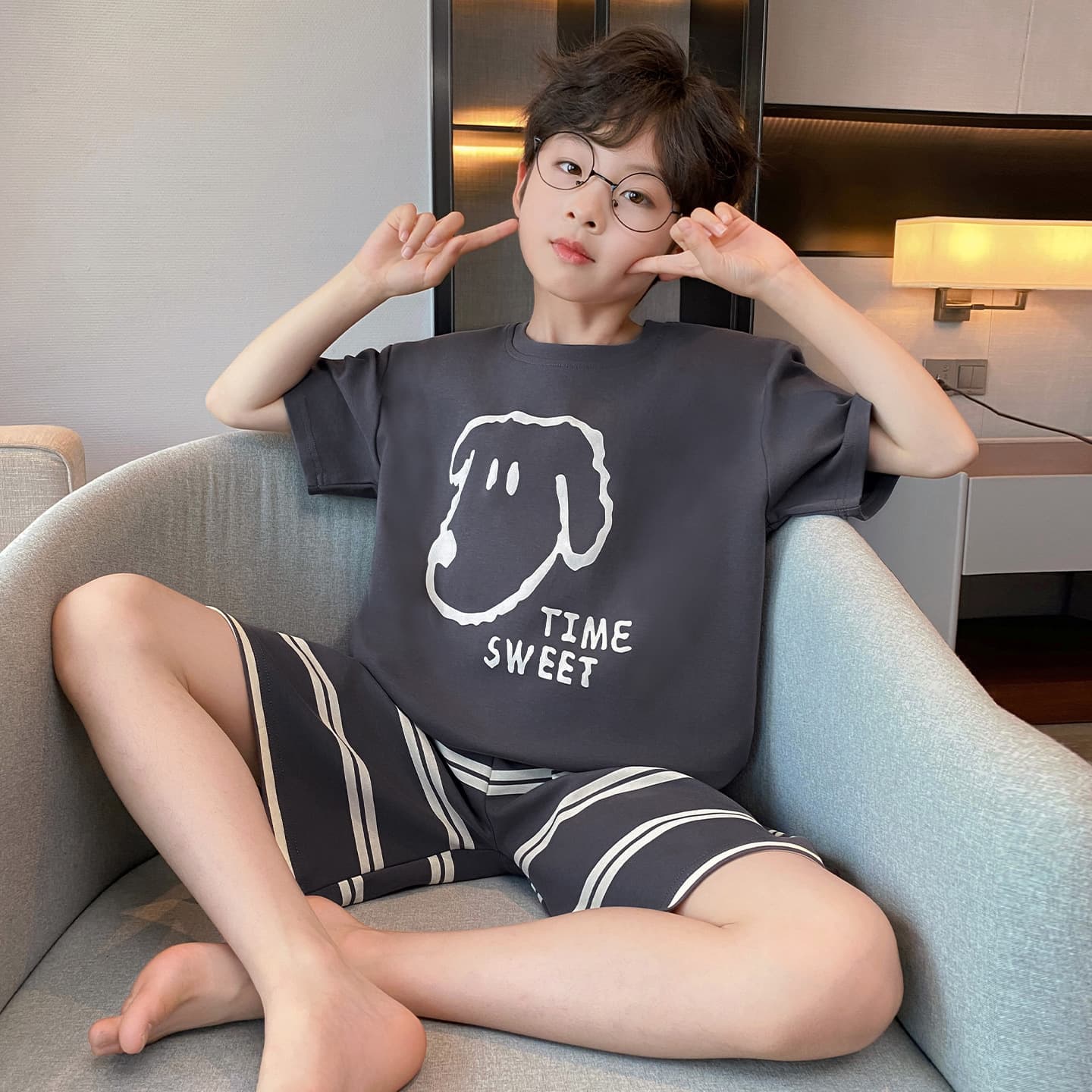 2026 New Children's Pajamas for Boys, Short-Sleeved Pure Cotton Summer Thin Style, Big Kids and Teenagers Boys' Home Wear Set
