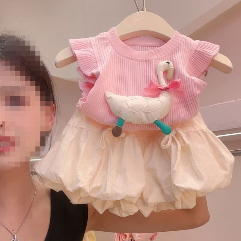 Baby girl summer suit 2024 new fashionable children's cute cartoon flying sleeve top flower bud skirt two-piece trendy set