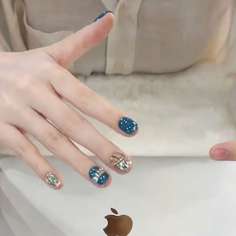 [Blue Diamond] New Handmade Press-On Nails Light Luxury Diamond Style High-End Look Brightening Press-On Handcrafted Manicure