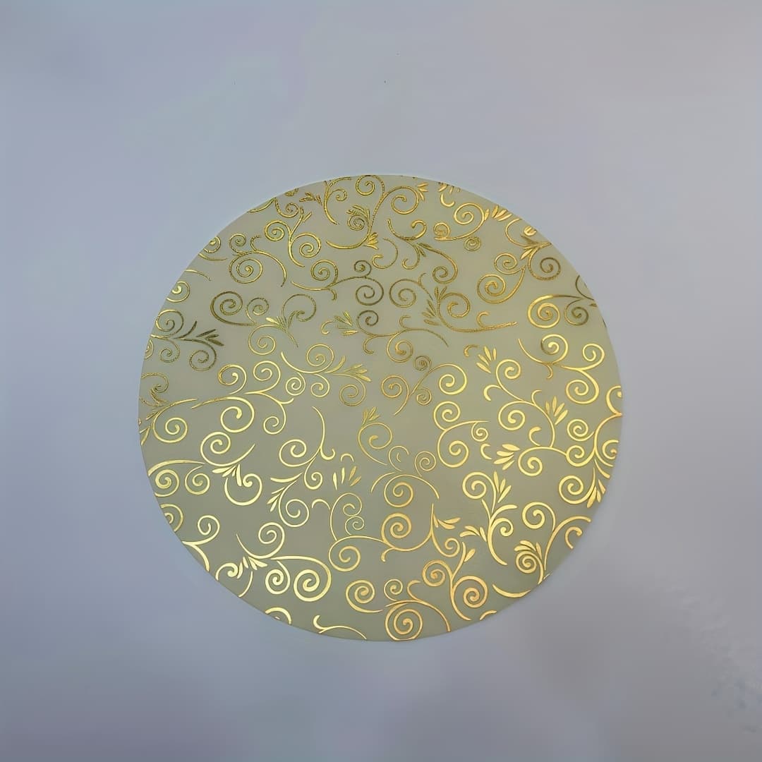 Cross-border Hot Seller Classic Hollow Pattern Gold Foil Placemats Suitable for Birthday Parties Festivals Wedding Dinners Barbecues