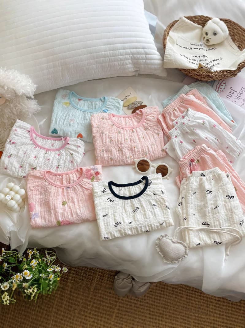 New Kids' Homewear Set, Trendy Korean Style, Cute and Stylish, Suitable for Outdoor Wear