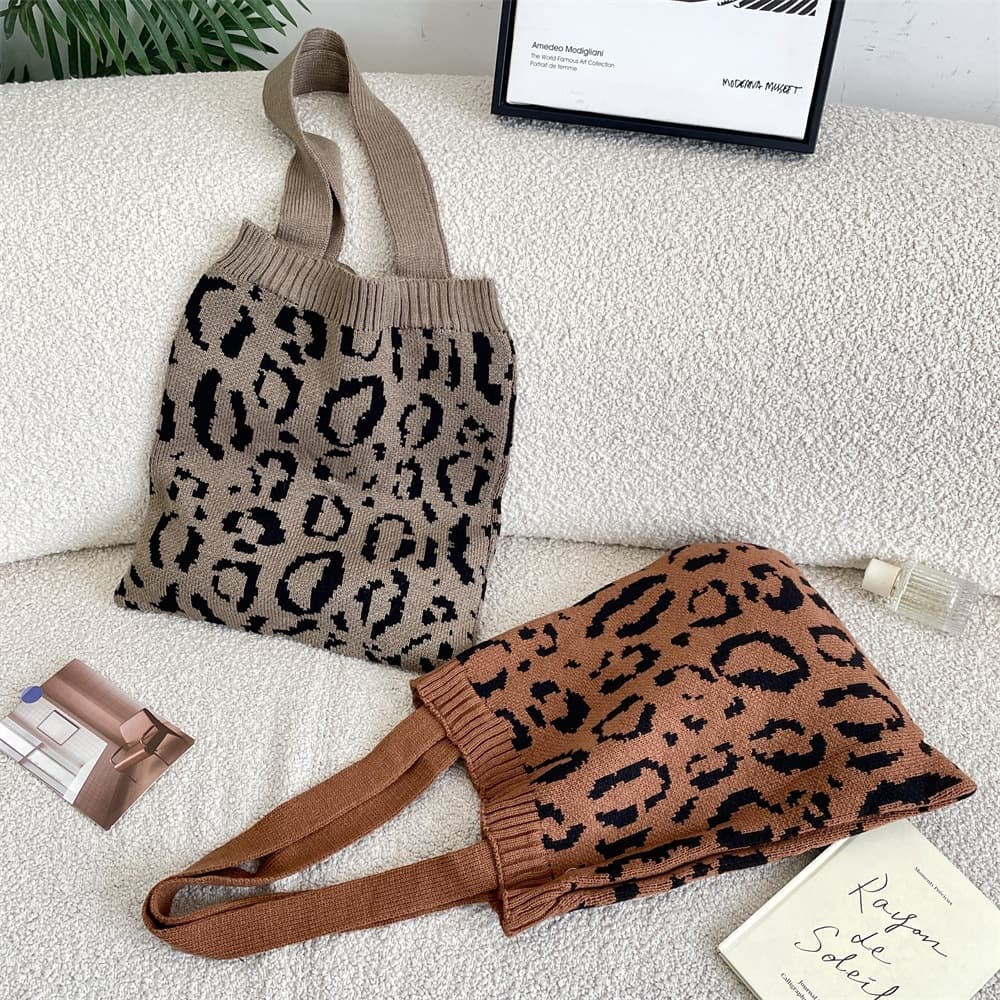 910231 Maillard Leopard Knit Handbag Vintage Leopard Jacquard Atmosphere Tote Handbag