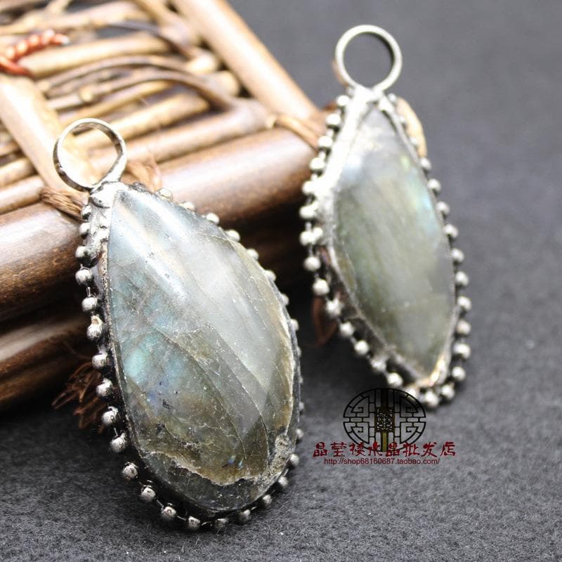 European and American Foreign Trade Jewelry Supply: Personality Retro Flash Stone Pendant Necklace Labradorite Jewelry Lazada