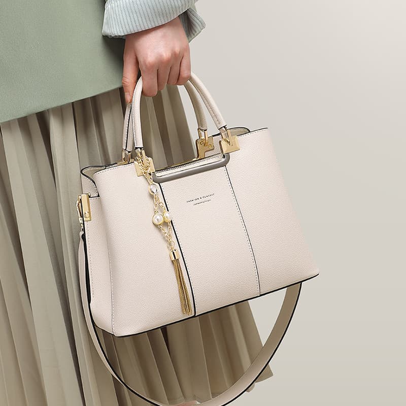 2026 New Women's Crossbody Bag Handbag Bags Genuine Leather Versatile Autumn Winter High-end Mom Shoulder Bag