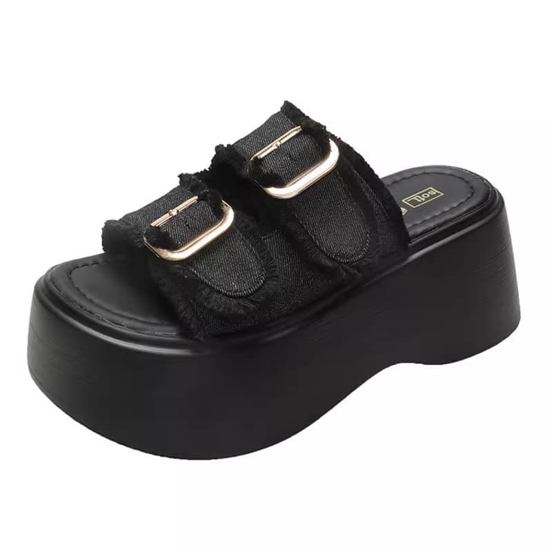 Thick-Soled Platform Slippers for Women Summer Outdoor 2025 New Fashion Frayed Edge Metal Buckle Chunky Heel Outdoor Slippers