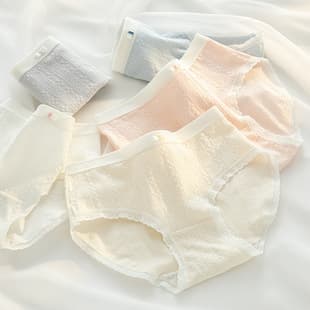 Class A Baby Cotton Women's Panties, Sweet Jacquard Antibacterial Crotch, Comfortable Mid-Rise Full Coverage Girls' Student Triangle Briefs