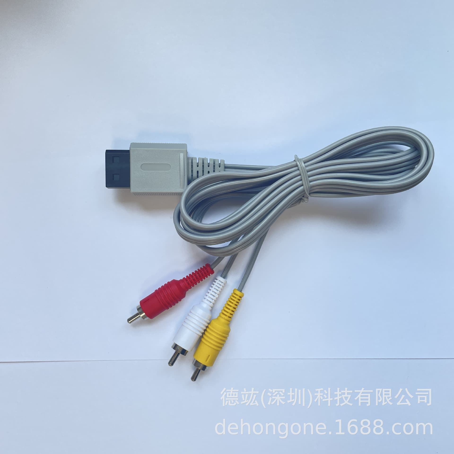 1.8m Nickel-Plated AV Cable for Wii Wii U Triple Row AV Cable RCA Nickel-Plated
