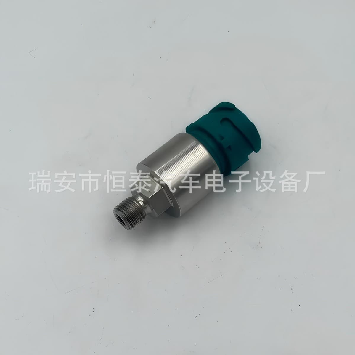 Pressure Sensor A9705420018 Compatible with Mercedes-Benz Truck Interchange Part Number: 9705420218
